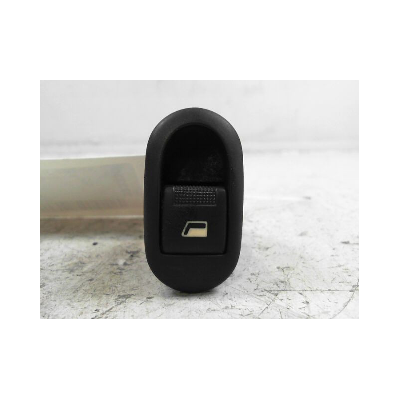 COMMANDE LEVE-GLACE PORTE AVD CITROEN C3 2005-