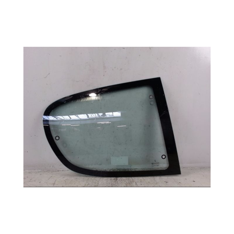 GLACE ARRIERE CUSTODE DROIT PEUGEOT 206 3P