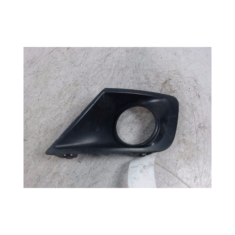 OBTURATEUR PHARE ADDITIONNEL PARE-CHOC AVG PEUGEOT 207 2009-