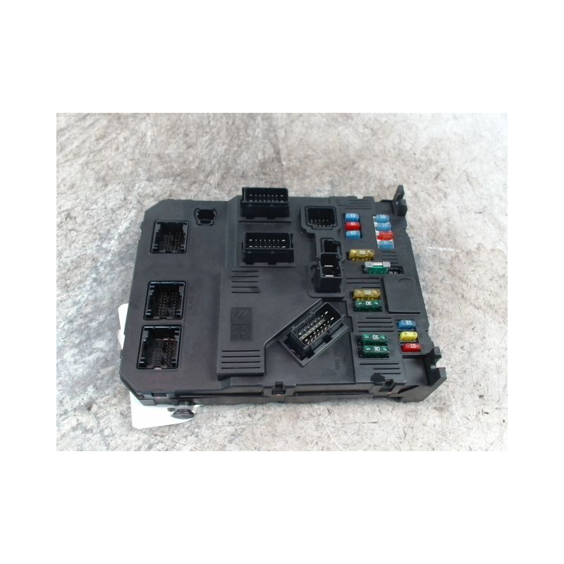 PLATINE FUSIBLE HABITACLE PEUGEOT 407