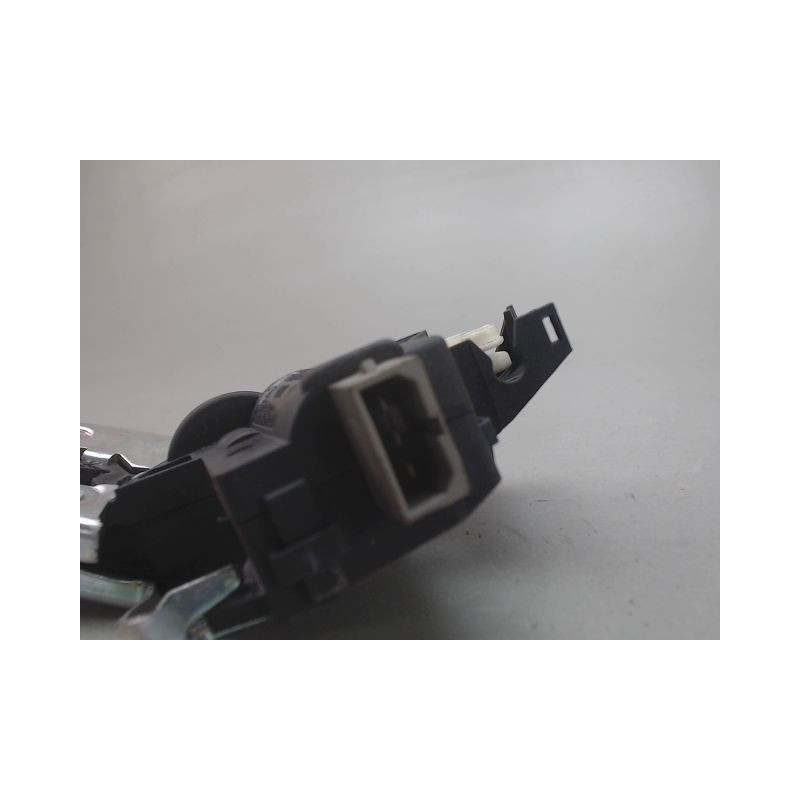 SERRURE COFFRE ARRIERE AUDI A4
