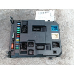 PLATINE FUSIBLE HABITACLE