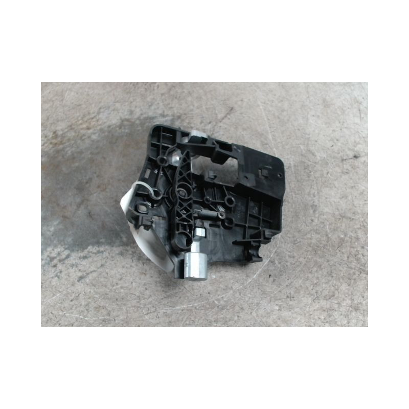 POIGNEE INTERIEURE PORTE COULISSANTE GAUCHE PEUGEOT PARTNER TEPEE 2008-