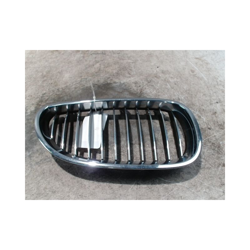GRILLE CALANDRE DROIT BMW SERIE 5 TOURING (E61) 2004-