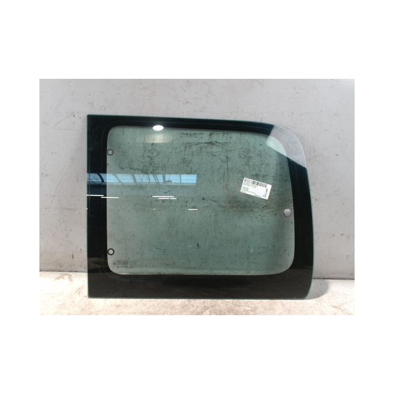 GLACE MOBILE CUSTODE GAUCHE PEUGEOT PARTNER -2002