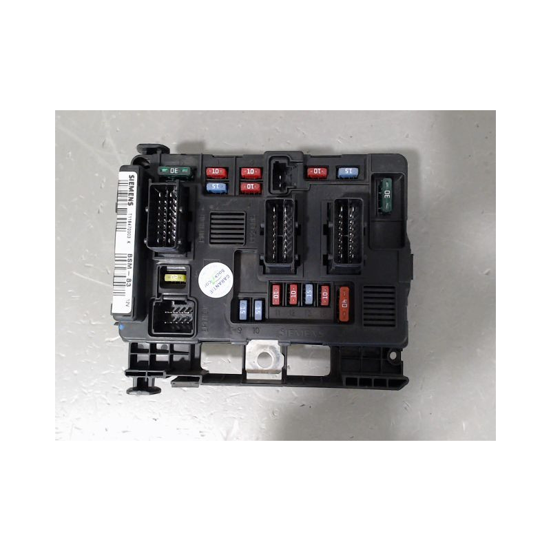BOITE A FUSIBLES PEUGEOT 206 SW 02-06