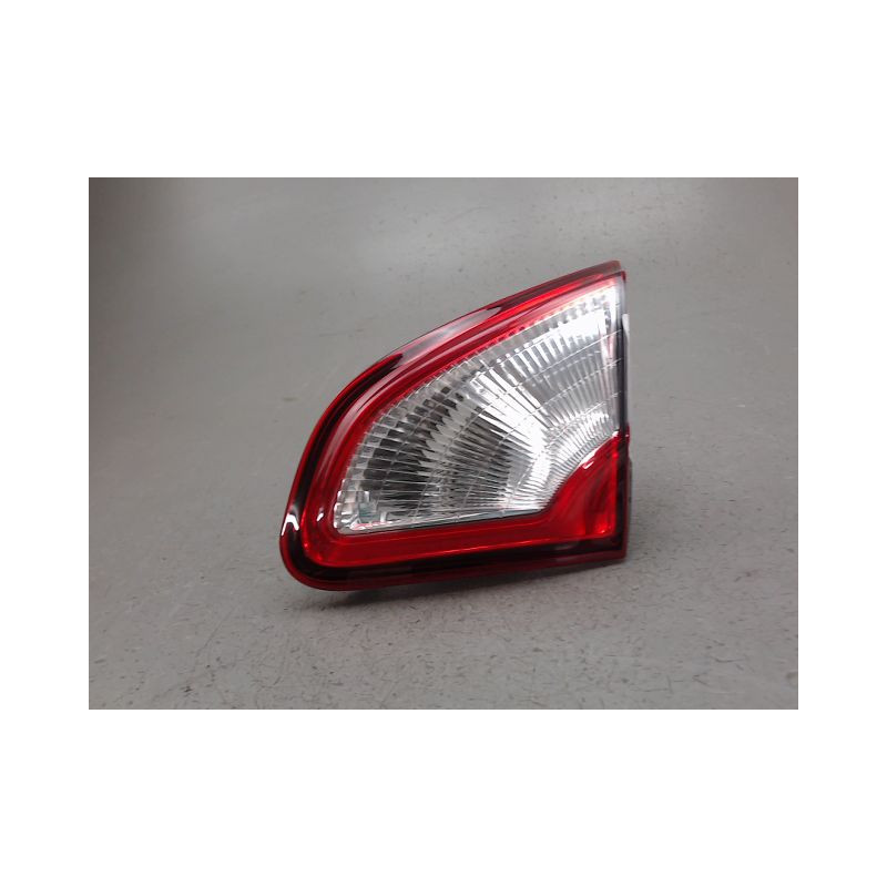 FEU ARRIERE INTERIEUR GAUCHE NISSAN QASHQAI