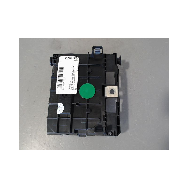 BOITE A FUSIBLES PEUGEOT 207