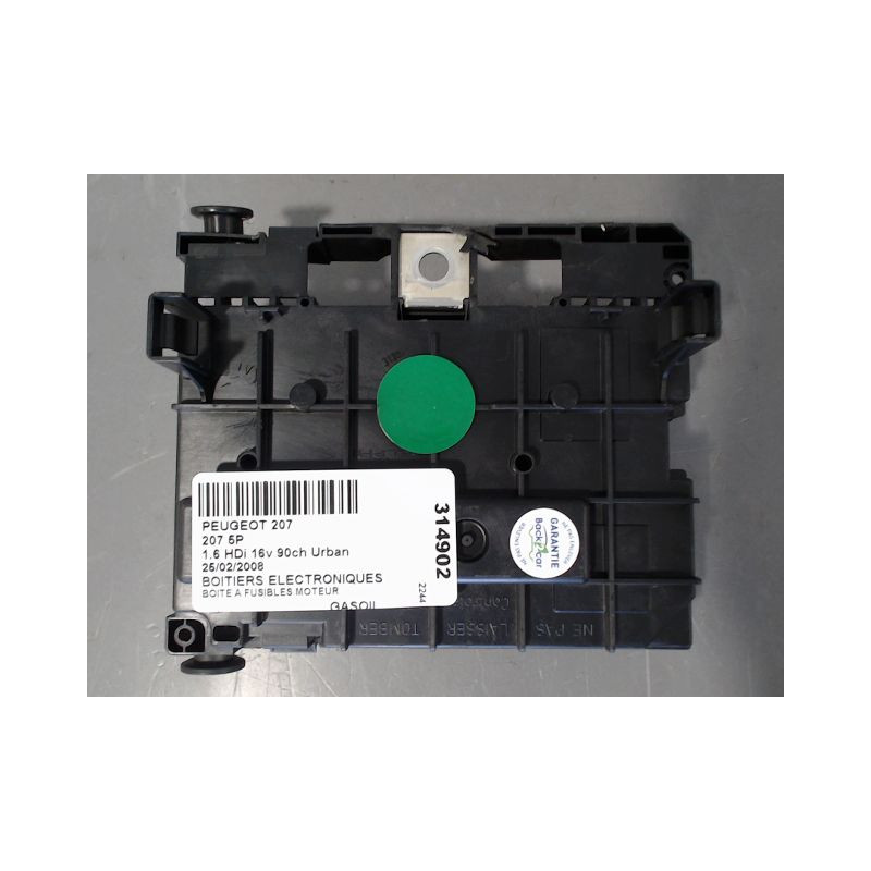 BOITE A FUSIBLES PEUGEOT 207 5P