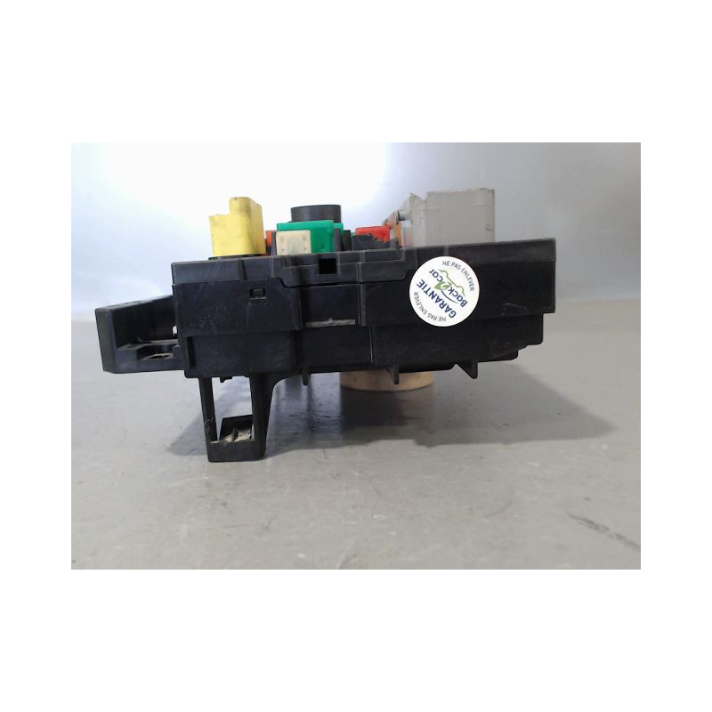 BOITE A FUSIBLES PEUGEOT 207