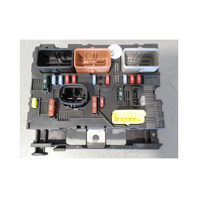 BOITE A FUSIBLES PEUGEOT 207 2006-2013