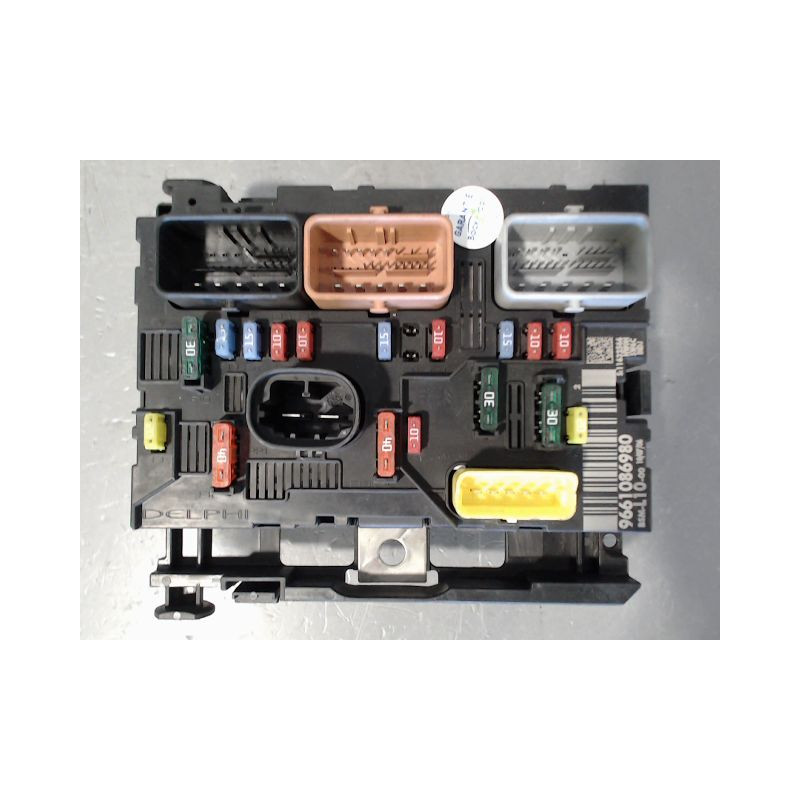 BOITE A FUSIBLES PEUGEOT 207 2006-2013