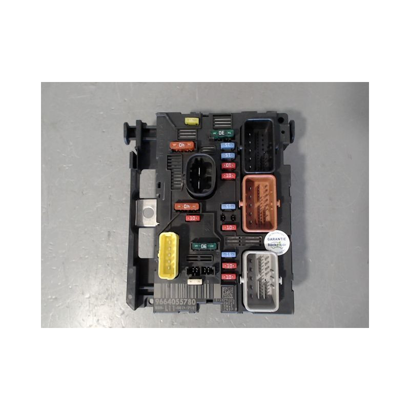 BOITE A FUSIBLES PEUGEOT 207 2006-2013