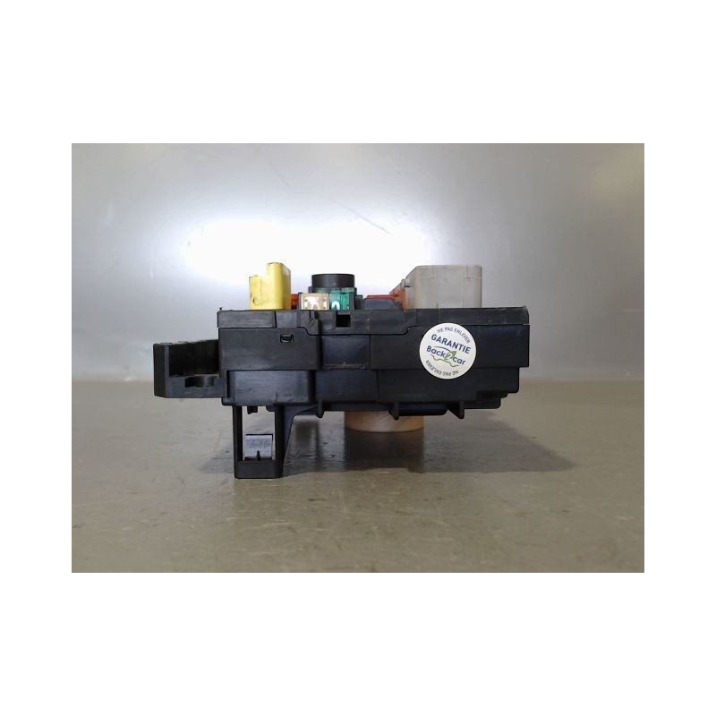 BOITE A FUSIBLES PEUGEOT 207 2006-2013