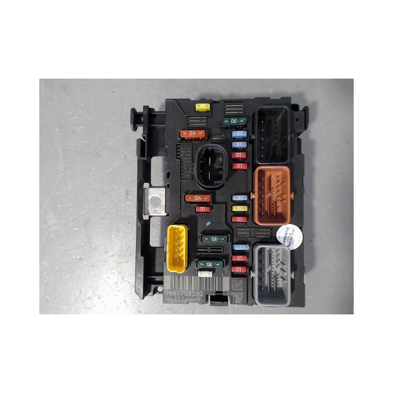 BOITE A FUSIBLES PEUGEOT 207 2006-2013
