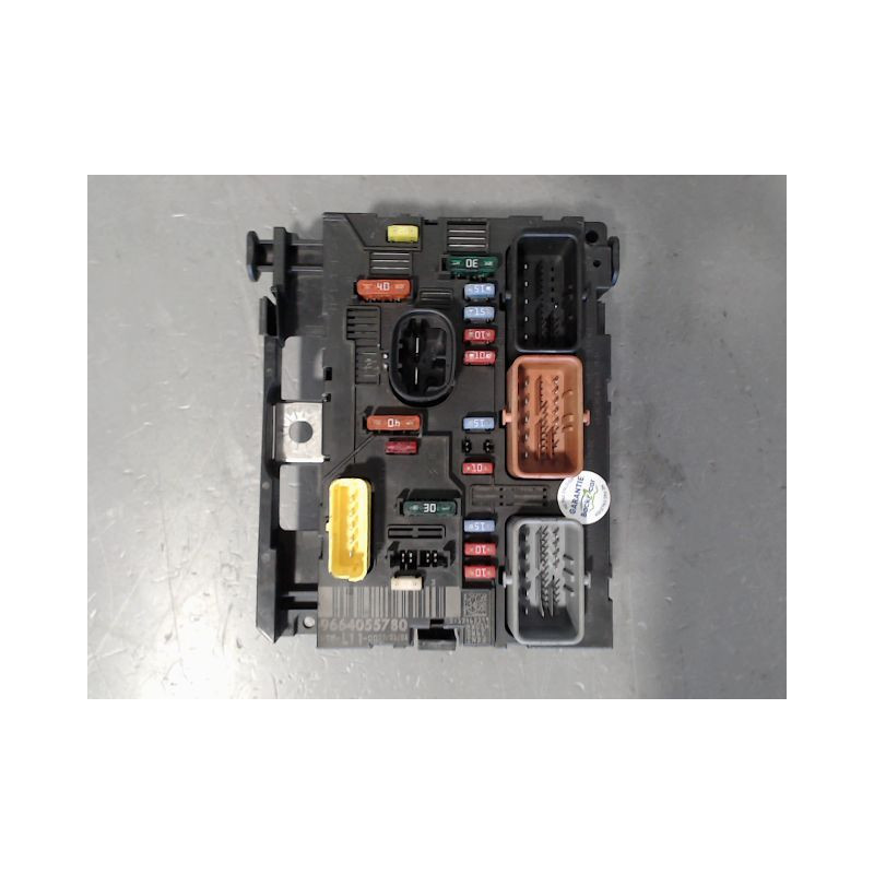 BOITE A FUSIBLES PEUGEOT 207 CC 2P 2007-...