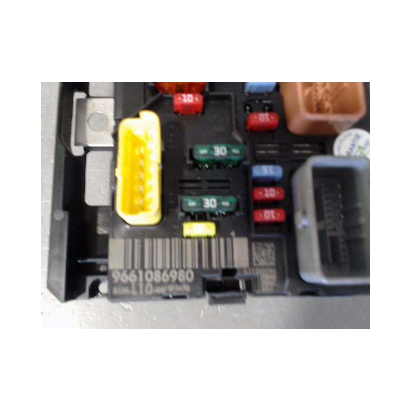 BOITE A FUSIBLES PEUGEOT 207 2006-2013