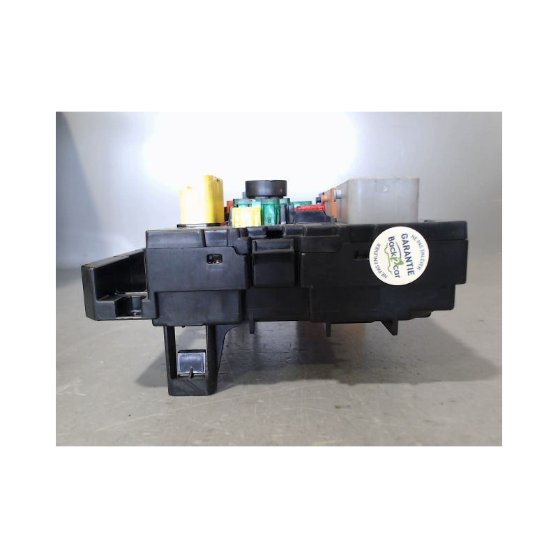 BOITE A FUSIBLES PEUGEOT 207 2006-2013