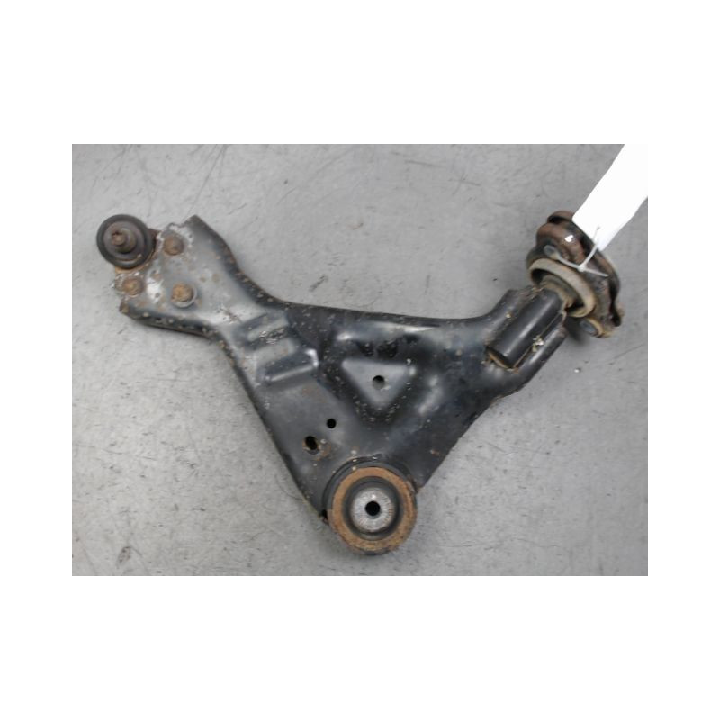 TRIANGLE INFERIEUR AVANT GAUCHE MERCEDES VITO