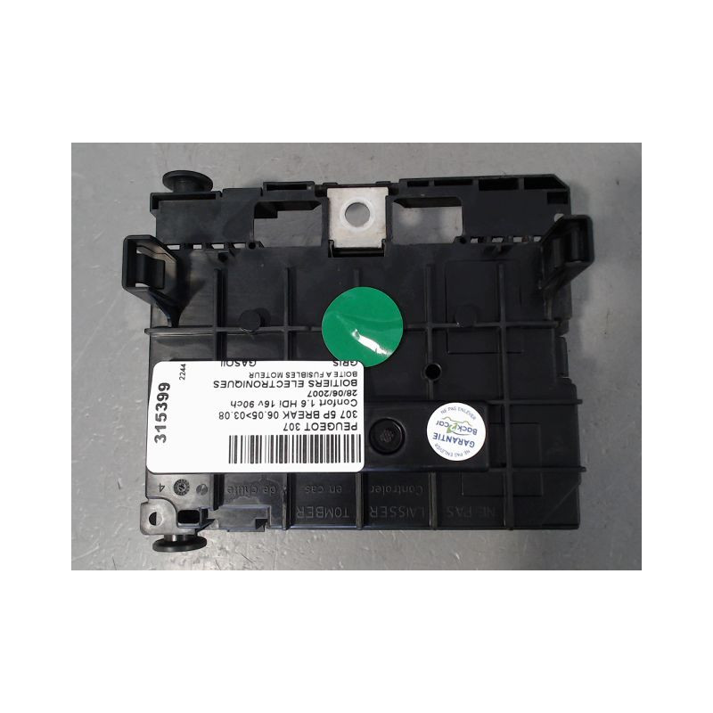 BOITE A FUSIBLES PEUGEOT 307 BREAK 05-08