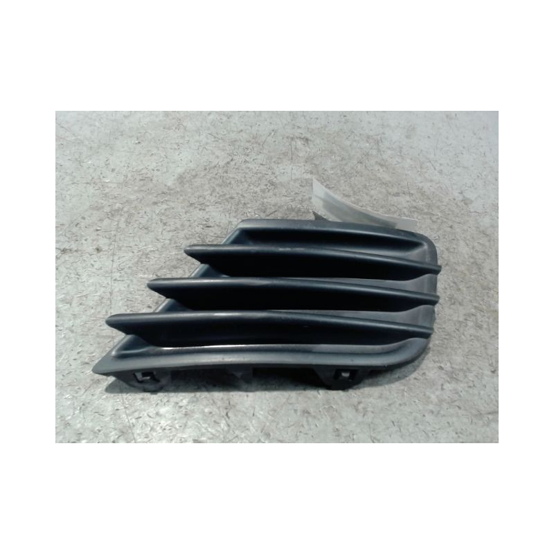 OBTURATEUR PHARE ADDITIONNEL PARE-CHOC AVG PEUGEOT 207 2009-