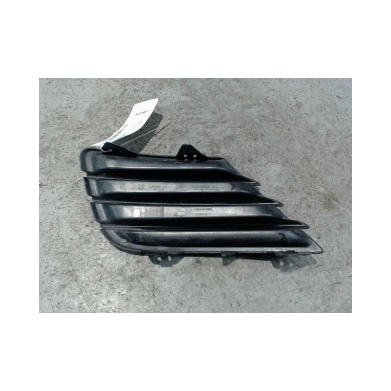 OBTURATEUR PHARE ADDITIONNEL PARE-CHOC AVG PEUGEOT 207 2009-