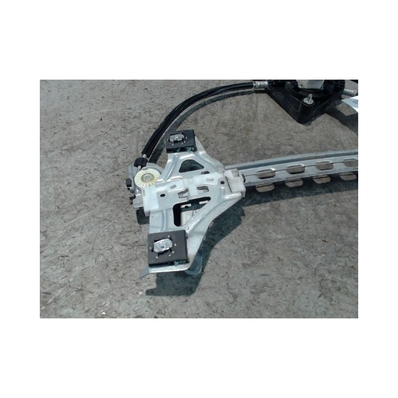 MECANISME LEVE-GLACE AVANT DROIT PEUGEOT 108