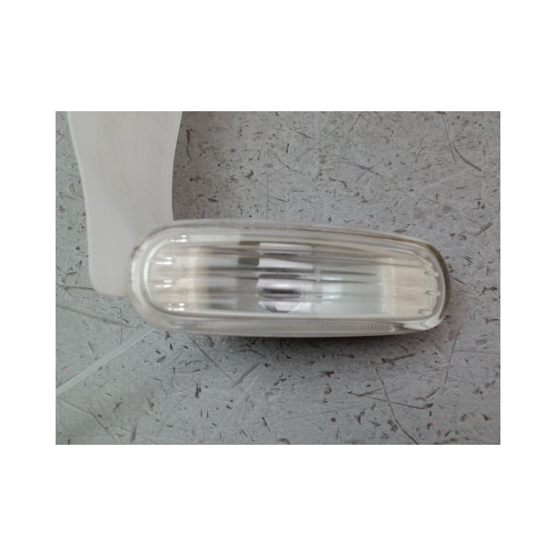 REPETITEUR AILE DROIT PEUGEOT BIPPER TEPEE 2008-...