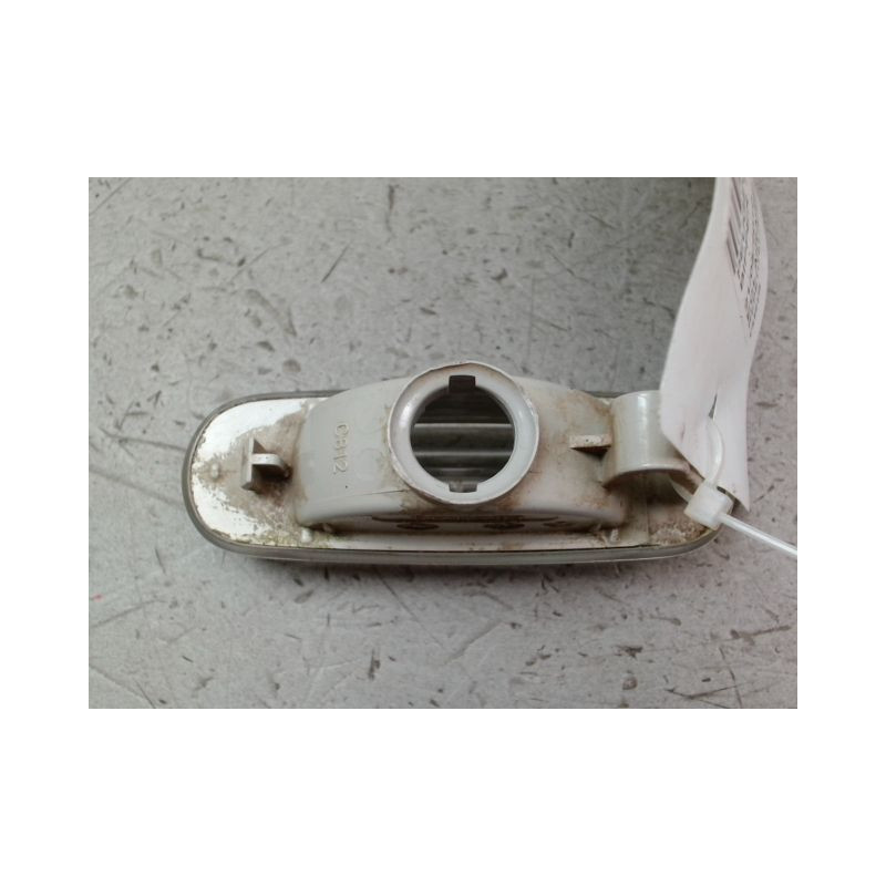 REPETITEUR AILE DROIT PEUGEOT BIPPER TEPEE 2008-...