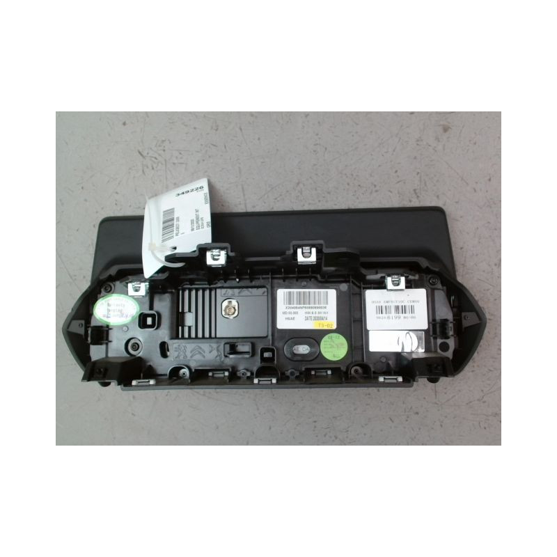 ECRAN GPS PEUGEOT 2008