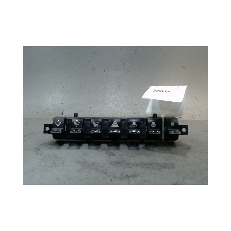 BOUTON DE WARNING PEUGEOT 3008