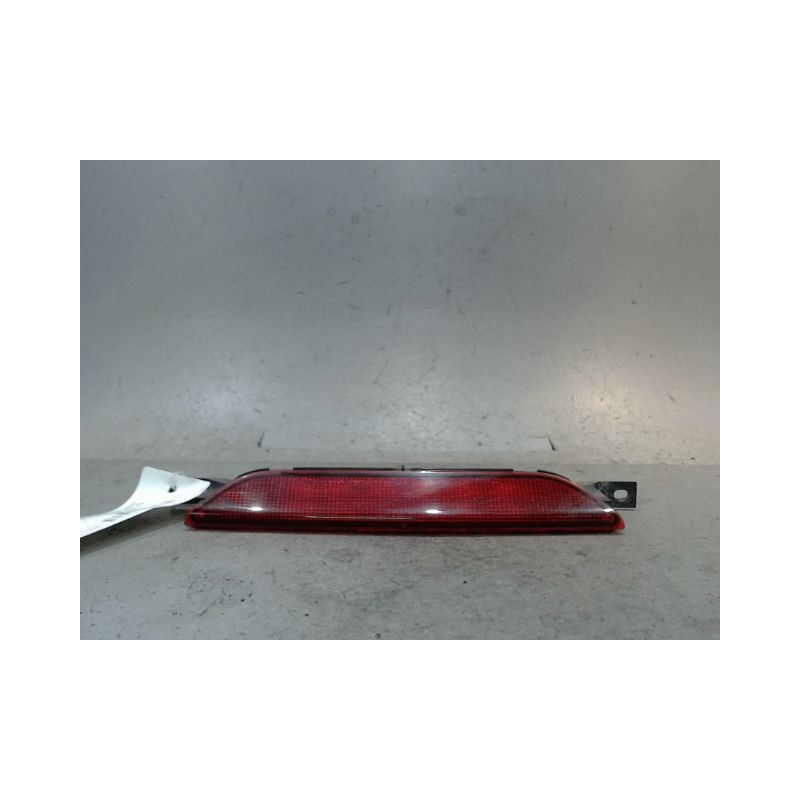 FEUX STOP SUPPLEMENTAIRE DODGE CALIBER