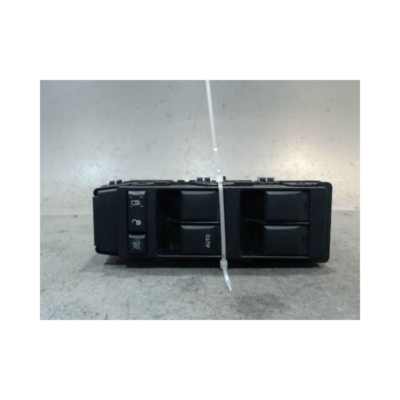 COMMANDE LEVE-GLACE PORTE AVG DODGE CALIBER