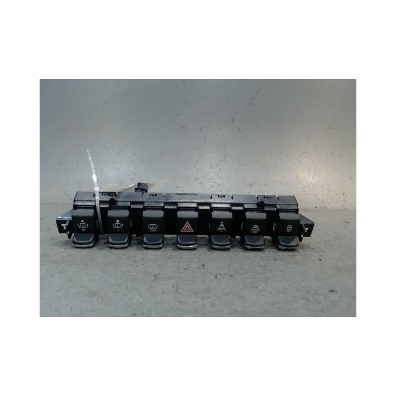 BOUTON DE WARNING PEUGEOT 3008