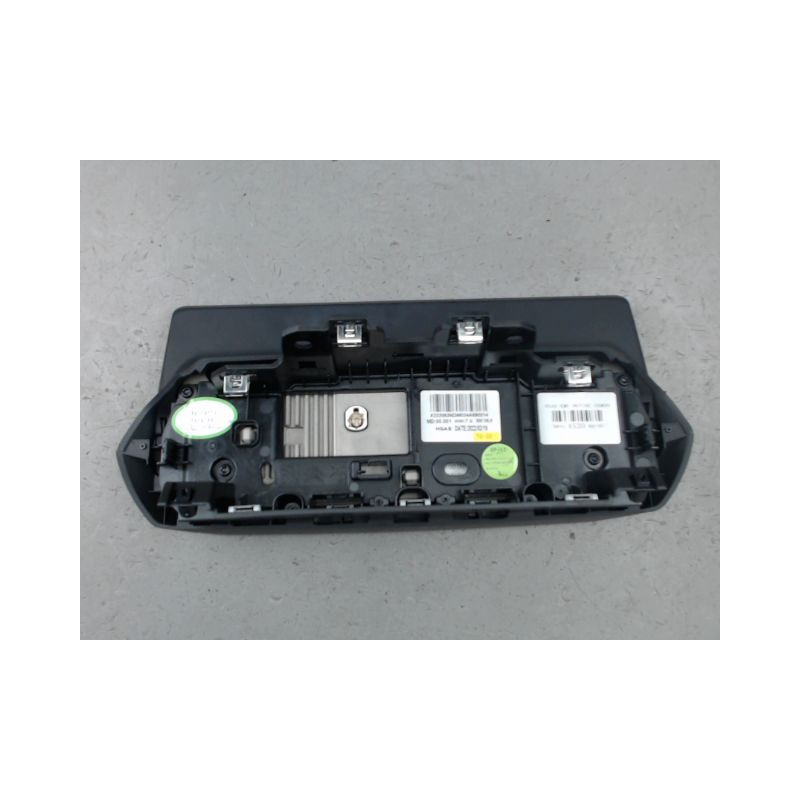 ECRAN GPS PEUGEOT 208