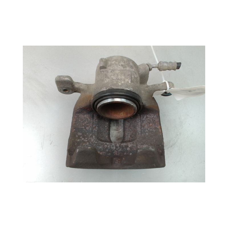 ETRIER DE FREIN AVANT DROIT B.M.W. X2