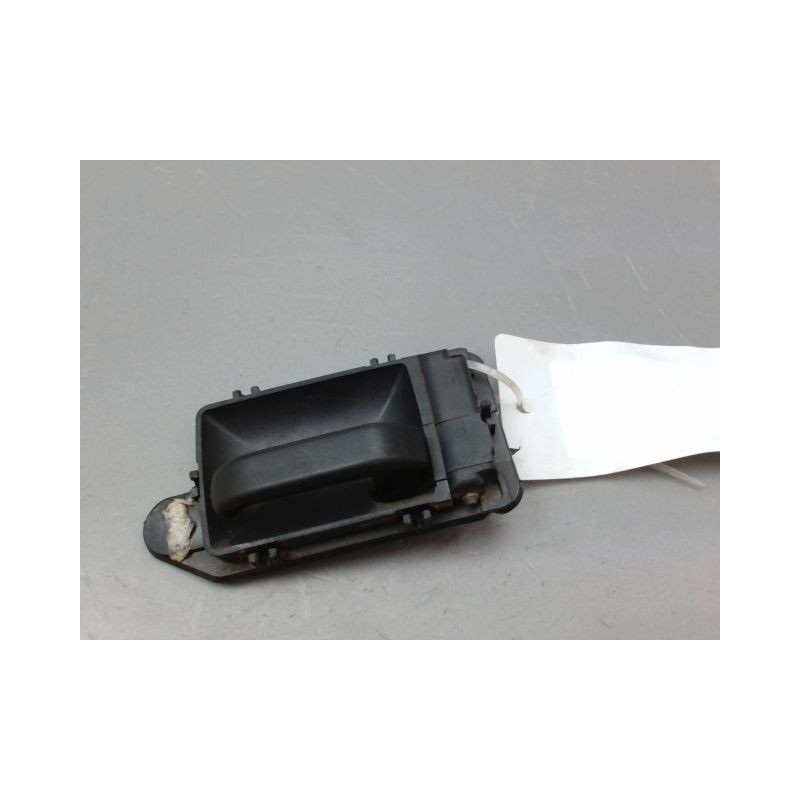 POIGNEE INTERIEURE PORTE AVANT DROIT PEUGEOT 106 Phase 2 1996-2003