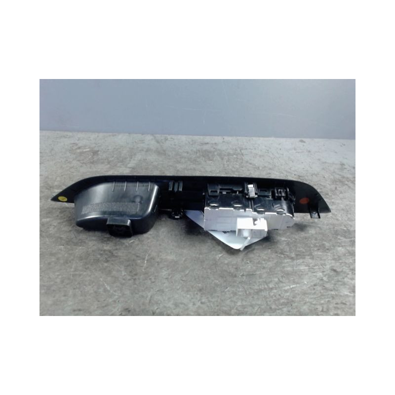 COMMANDE LEVE-GLACE PORTE AVG PEUGEOT 208