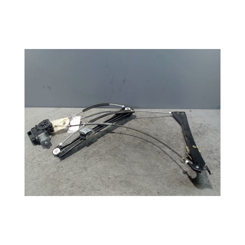 MECANISME+MOTEUR LEVE-GLACE AVANT GAUCHE VOLKSWAGEN POLO 2005-