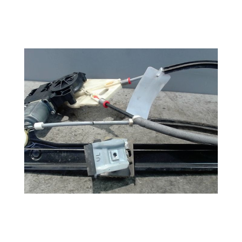 MECANISME+MOTEUR LEVE-GLACE AVANT GAUCHE VOLKSWAGEN POLO 2005-