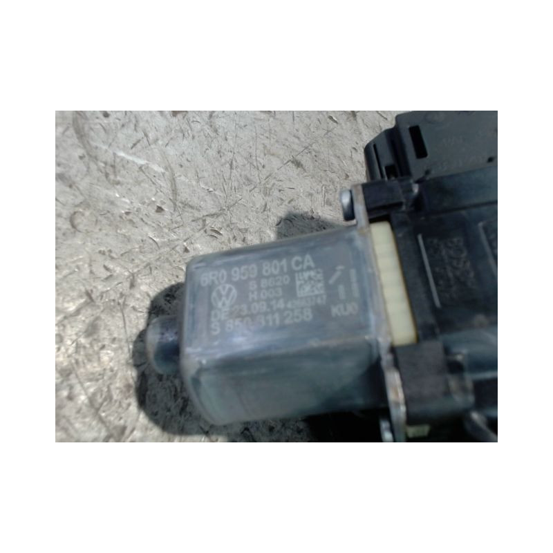 MECANISME+MOTEUR LEVE-GLACE AVANT GAUCHE VOLKSWAGEN POLO 2005-