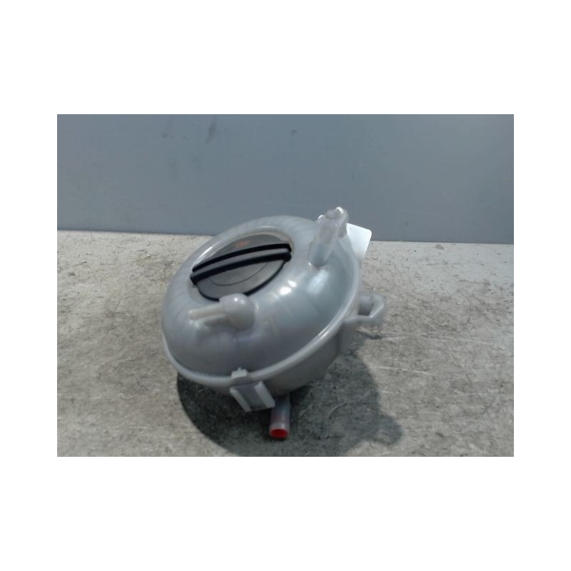 VASE EXPANSION AUDI A3 SPORTBACK