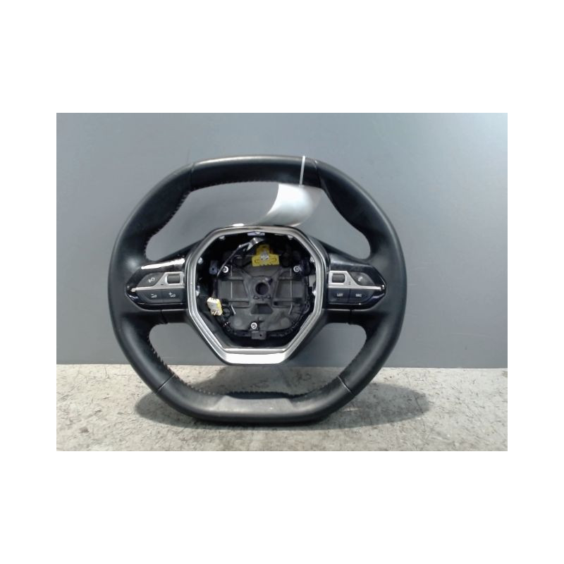 VOLANT DE DIRECTION PEUGEOT 208