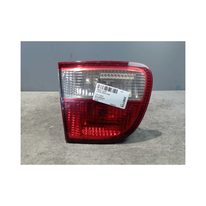 FEU ARRIERE INTERIEUR GAUCHE SEAT LEON 2000-2006