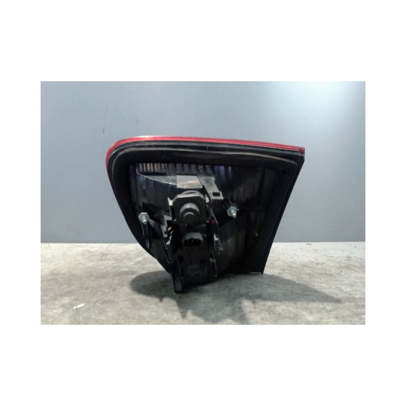 FEU ARRIERE INTERIEUR GAUCHE SEAT LEON 2000-2006