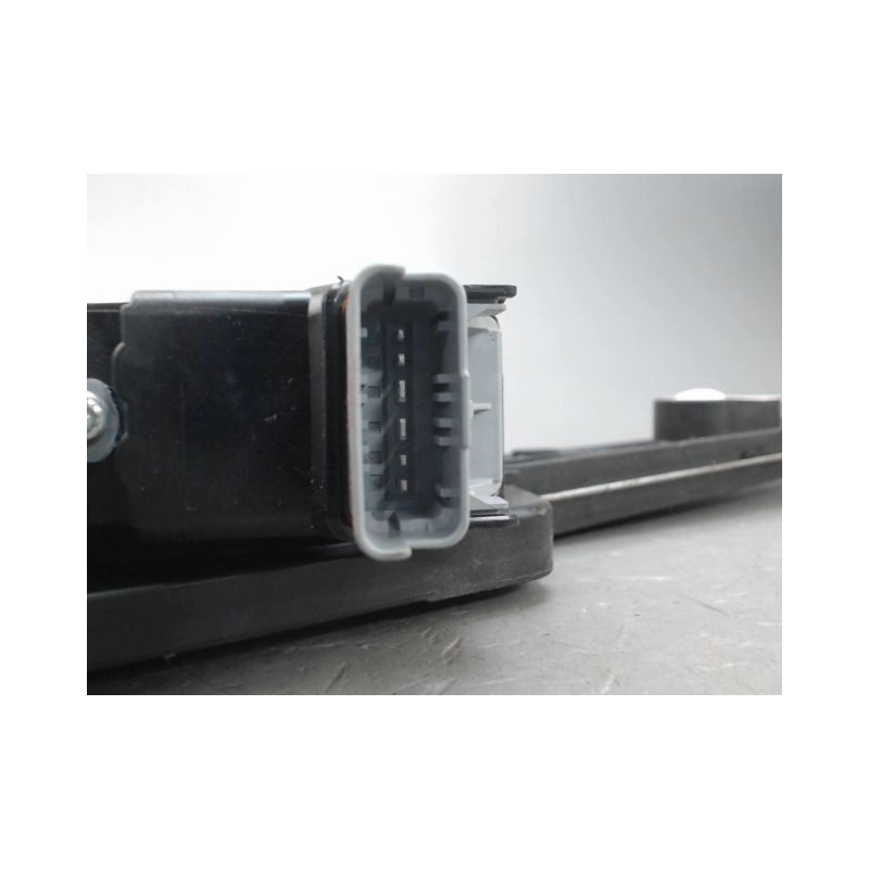 MECANISME LEVE-GLACE AVANT GAUCHE PEUGEOT 208