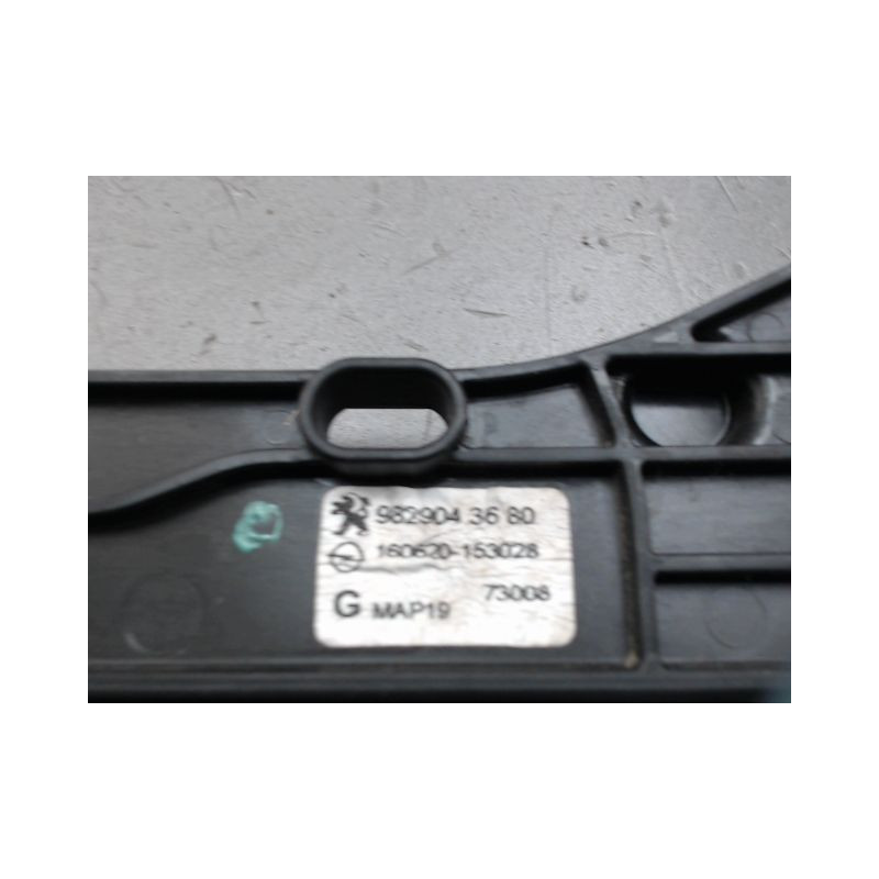 MECANISME LEVE-GLACE AVANT GAUCHE PEUGEOT 208