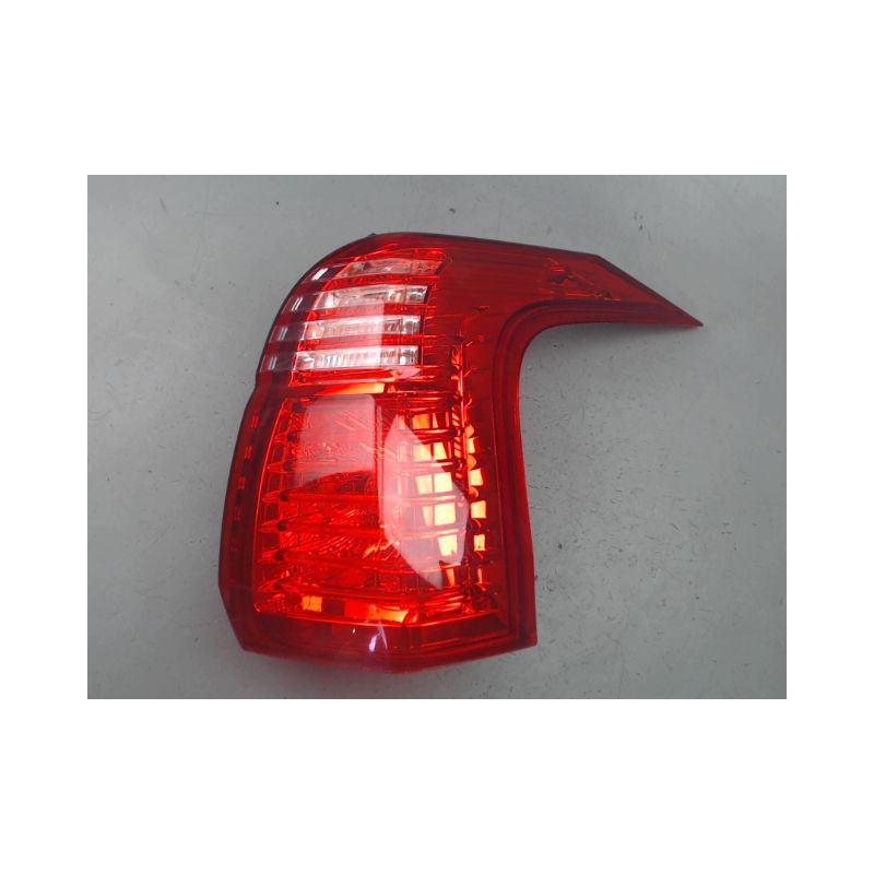 FEU ARRIERE DROIT PEUGEOT 5008