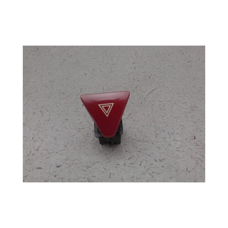 BOUTON DE WARNING PEUGEOT 307