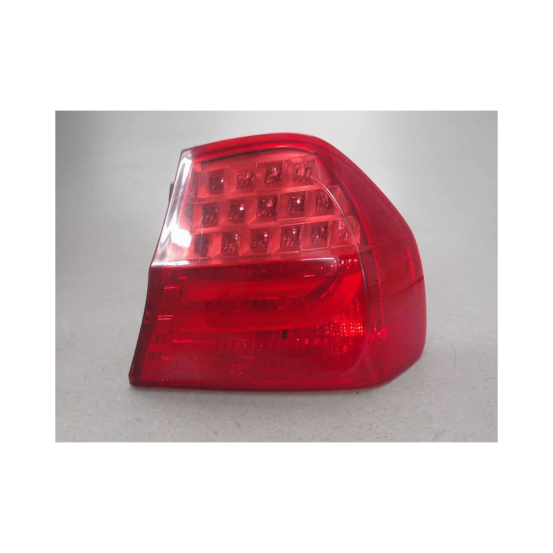 FEU ARRIERE DROIT B.M.W. SERIE 3